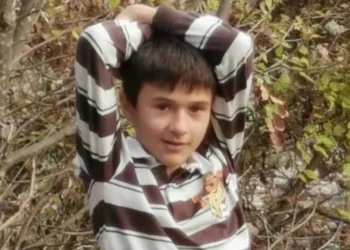 Какво е здравословното състояние на 12-годишния Сашко