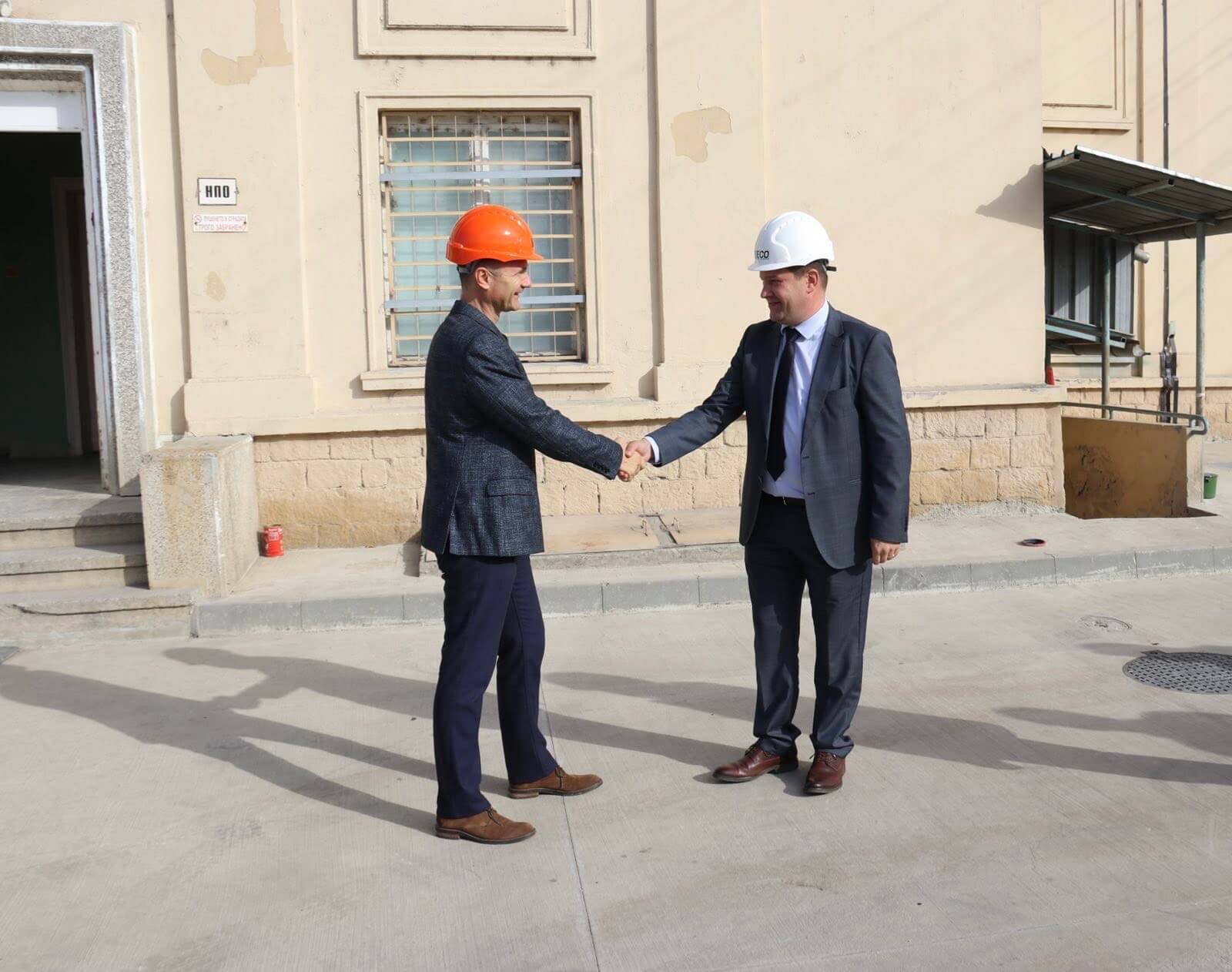 Енергийният министър Росен Христов посети Девня