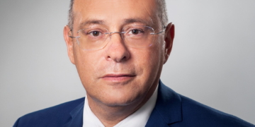 Вицепремиерът Лазаров: Служебният кабинет не може да предприеме действия, които увеличават разходите през следващите години