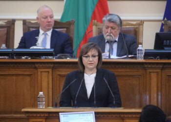 Нинова: Днес БСП направихме още една крачка за реална социална подкрепа на децата и семействата