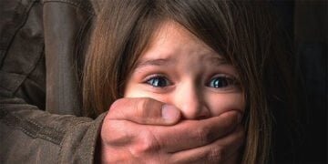 Съдът във Варна остави в ареста 34-годишен за разпространение на порнография с деца