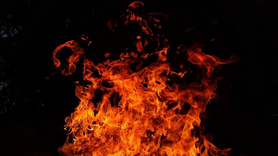 74-годишен мъж загина в пожар във Варна
