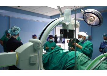 Операция за поставяне на пейсмейкър за болка