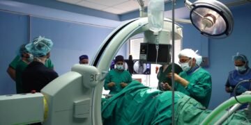 Операция за поставяне на пейсмейкър за болка