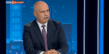 Георги Свиленски: Месец и половина Борисов си играе с държавата и политическите партии