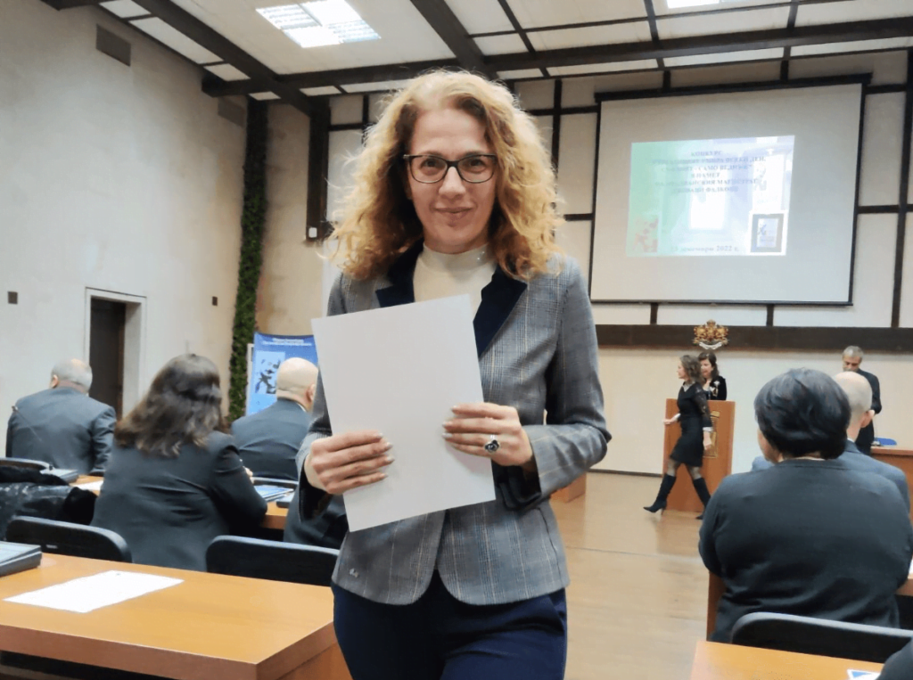 Прокурор Валентина Дачевска от Окръжна прокуратура – Варна получи награда от конкурса „Страхливият умира всеки ден, смелият – само веднъж“