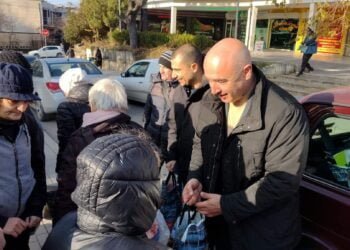 Николай Костадинов: Успяхме да направим по-щастливо посрещането на предстоящите празници за 300 наши съкварталци!