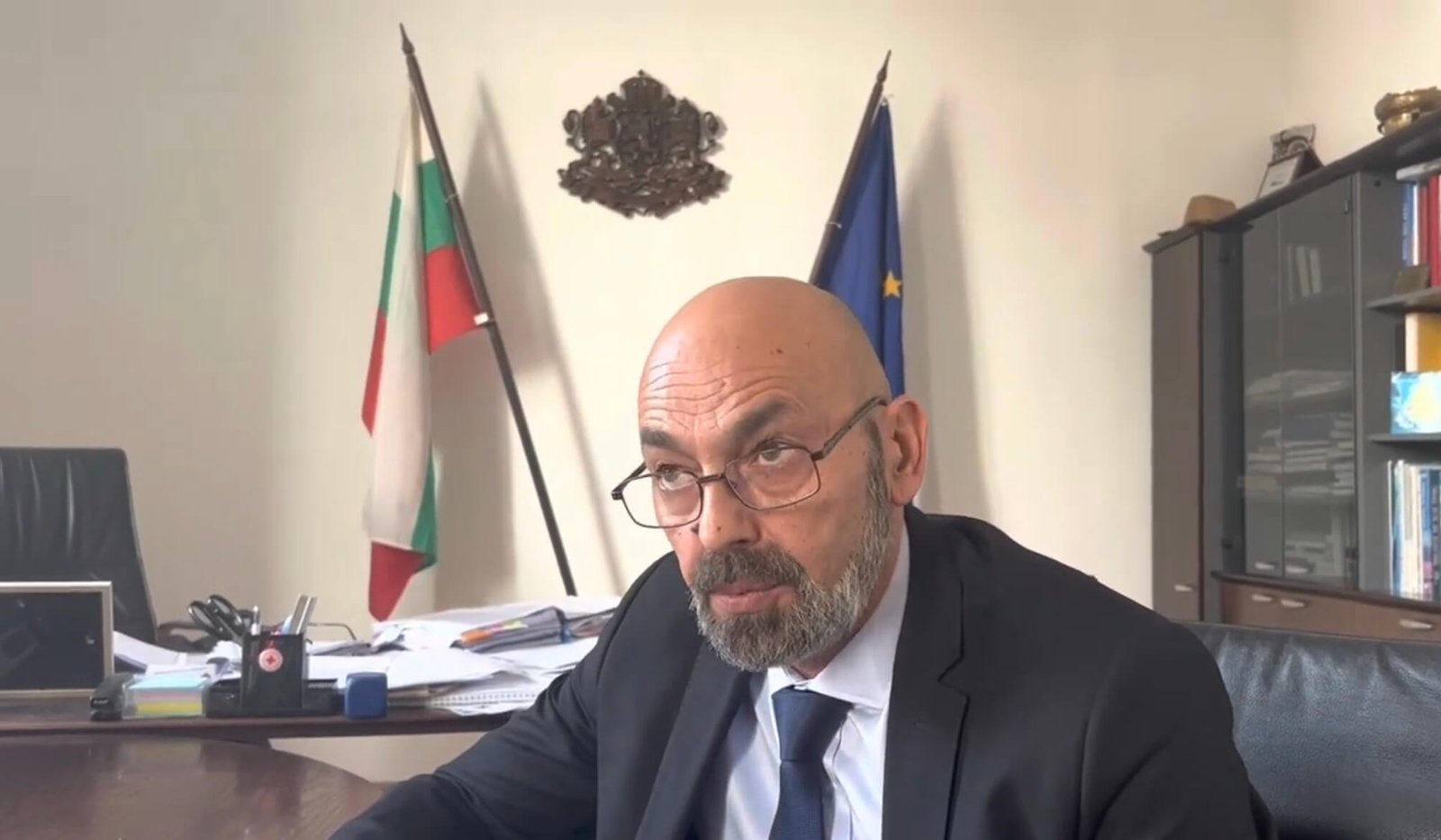 Областният управител на Варна отмени заповедта за движение на автомобили по Крайбрежната