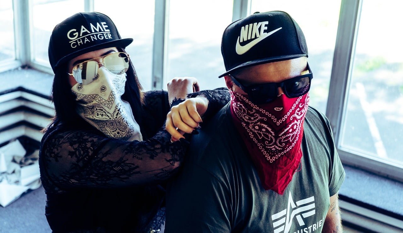 Заловиха маскирани крадци опитали се да оберат гише за плащане на сметки