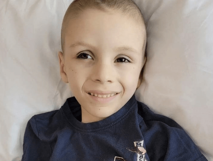 Нека сбъднем коледното чудо на Дани от Варна и му помогнем да се излекува!