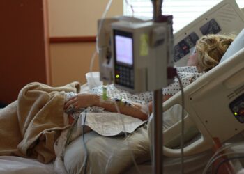 Жена е между живота и смъртта след жесток пътен инцидент във Варна
