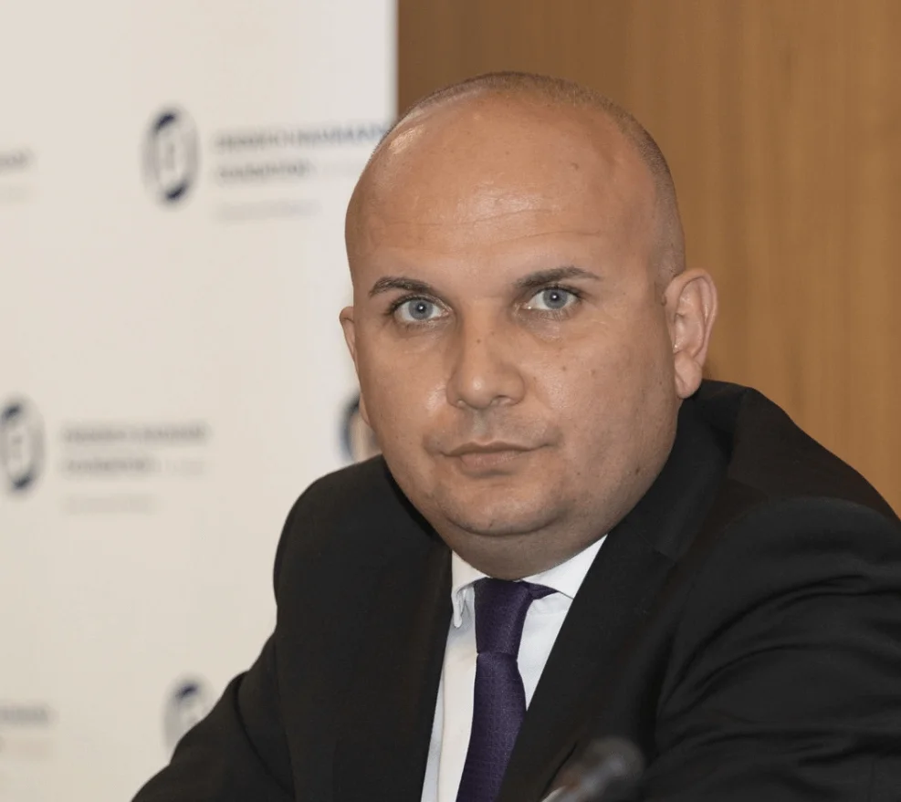 Илхан Кючюк призовава Жозеп Борел за европейска защита на Христо Грозев
