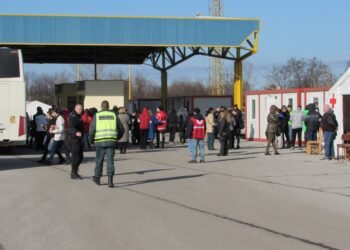 75 деца от Украйна, сираци или с родители на фронта, получиха статут на временна закрила на ГКПП „Дунав мост“ (СНИМКИ)