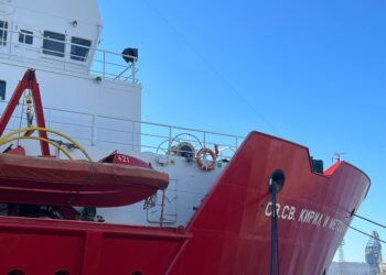 Корабът "Св. Св. Кирил и Методий" тръгва на 32-ата анарктическа експедиция