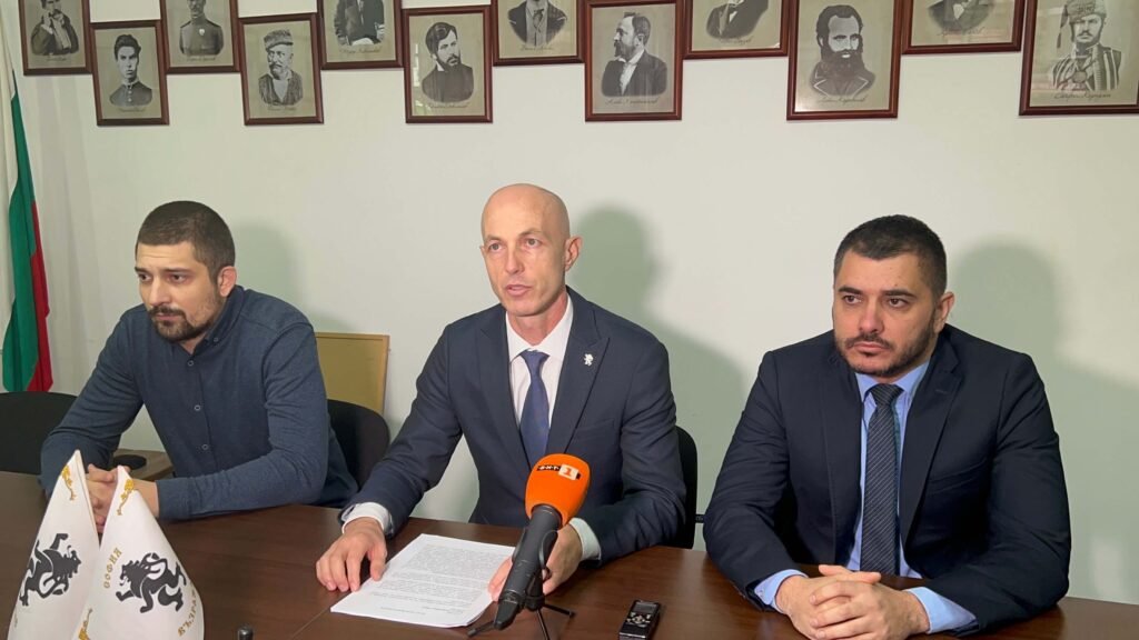 Коста Стоянов от Възраждане за предложеният от ГЕРБ кабинет