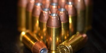 ЕК отпуска 500 млн. евро за увеличаване на производството на боеприпаси за отбранителната промишленост на ЕС