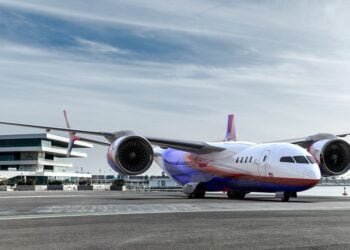 Пътници се барикадираха в самолет, кацнал във Варна, вместо в София