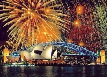 Австралия и Нова Зеландия посрещнаха Новата година (ВИДЕО+СНИМКИ)