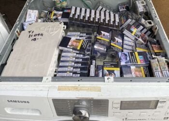 Митничари от Варна задържаха нелегални цигари, укрити в перални машини