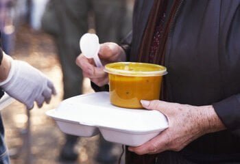 БЧК - Варна е в готовност да предоставят напитки и храна на бедстващи и на бездомни хора