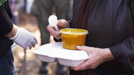 БЧК - Варна е в готовност да предоставят напитки и храна на бедстващи и на бездомни хора