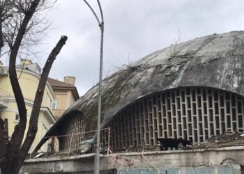 “Гъбата” е на път да си падне сама! Новата сграда трябва да е готова до три години