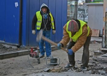 Кметът с информация за възловите ремонти, извършвани във Варна