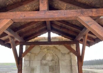 Възстановиха 300-годишната чешма в местността „Бузлука" край Суворово