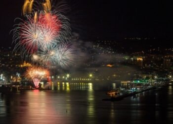 130 000 лв. заделя Община Варна за пиротехническо шоу по време на най-големите празници