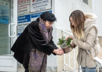 Бабинден отбелязват днес в Бяла