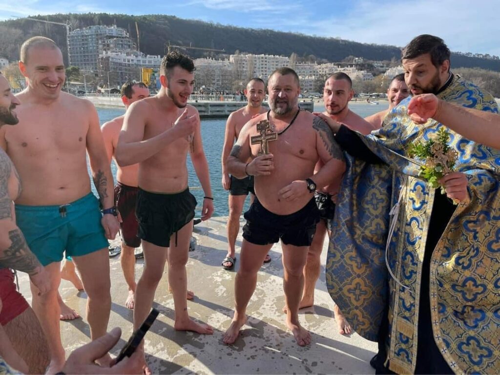 В кв. "Аспарухово" отбелязват Богоявление с богата програма