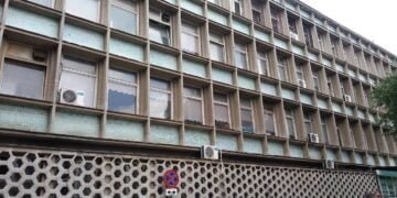 Община Варна е готова да предостави средства за ремонта на ДКЦ „Св. Иван Рилски“ във варненския квартал „Аспарухово“. Финансирането ще бъде отпускано поетапно, стана ясно на днешното заседание на комисията по здравеопазване, на което беше обсъдена ситуацията със здравното заведение