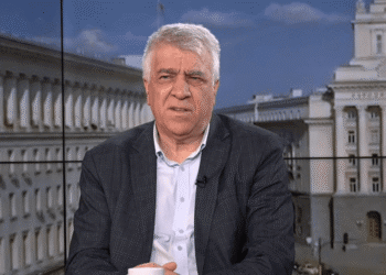 Проф. Румен Гечев: Кабинетът "Денков" е артистичната група в коалицията на ГЕРБ
