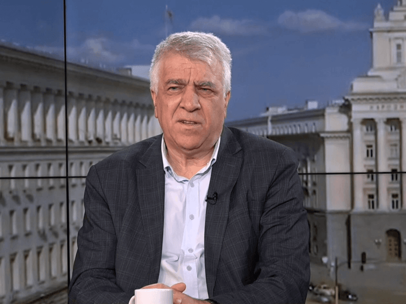 Проф. Румен Гечев: Кабинетът "Денков" е артистичната група в коалицията на ГЕРБ