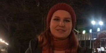 Млада украинка събира помощи за армията на Зеленски в центъра на Варна