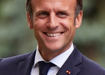 Макрон: Европа е заобиколена от врагове и може да умре