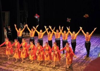 Арменски танцов състав “Гаяне Марашлян”: Достойнство и магия, съчетани в танц!