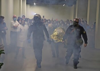 Дни на отворени врати: Във ВМА представиха професията на военните лекари и медицински сестри