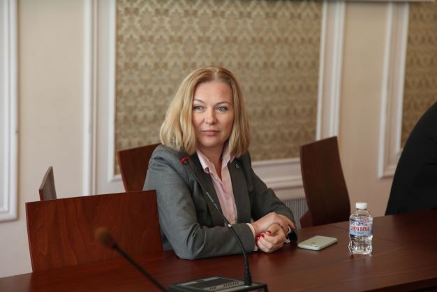 Надежда Йорданова: Уверена съм, че разликата на ПП-ДБ пред ГЕРБ ще се увеличава
