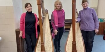 Държавна опера Варна разполага вече с две нови арфи на френската фирма „Камак“