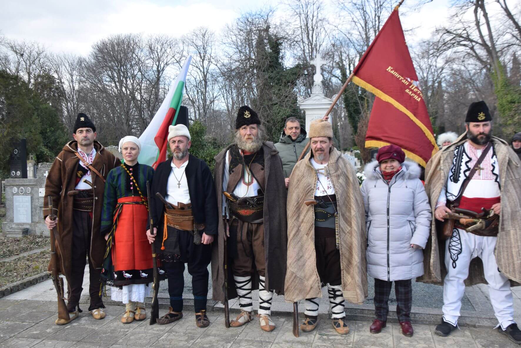 Във Варна почетоха паметта на Капитан Петко войвода (СНИМКИ)