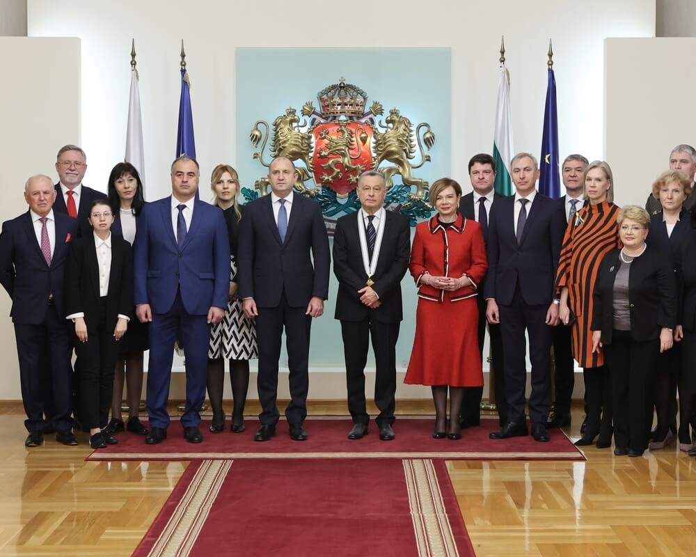 Румен Радев отличи посланика на Украйна у нас Виталий Москаленко с орден „Мадарски конник“ първа степен