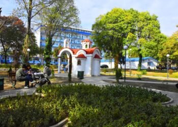 МБАЛ "Св. Анна" - Варна: Болницата работи на пълни обороти в денонощен режим на лечение и всички работещи получават възнагражденията си по график!