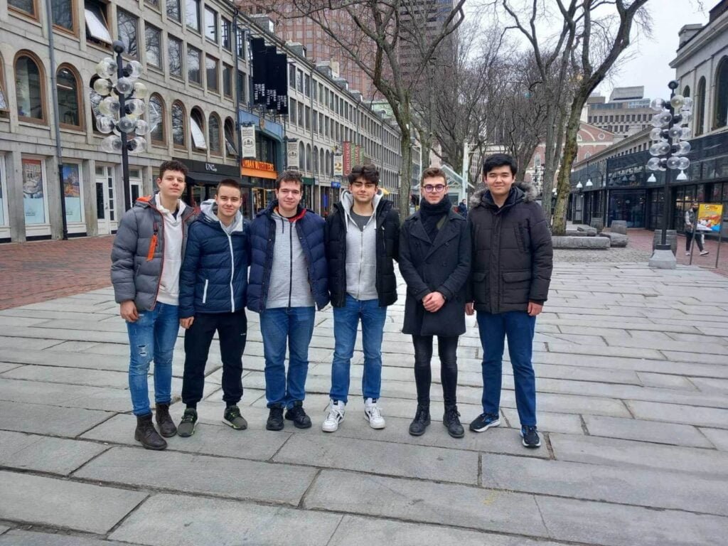 Ученици от МГ “Д-р Петър Берон” пътуват за състезание в MIT – Бостън, САЩ