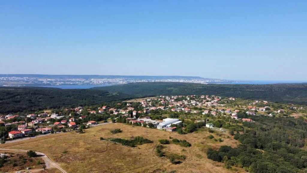 Животът на село ще става все по-привлекателен за варненци