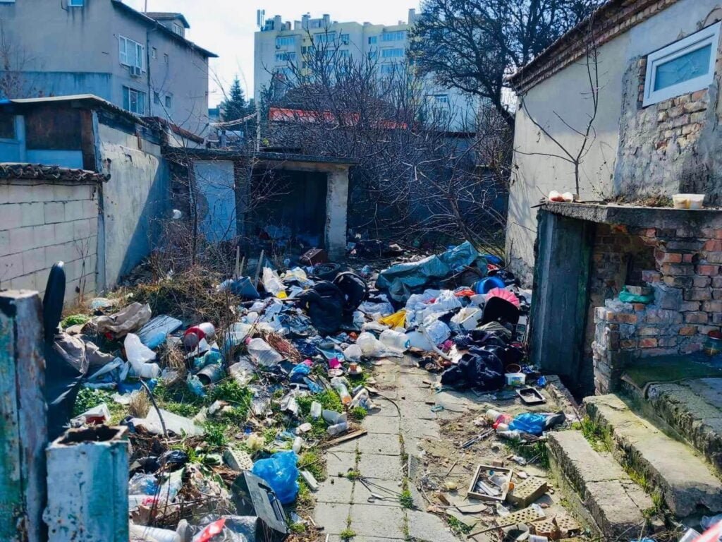 Ивайло Маринов: Временно е решен проблема със сметището, което се е образува в общински имот в район „Аспарухово“