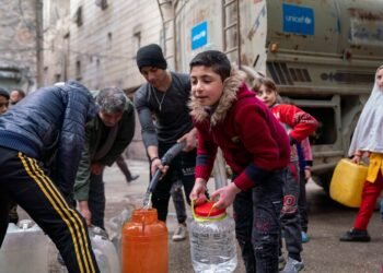 УНИЦЕФ: Милиони деца от Турция и Сирия се нуждаят от спешна хуманитарна помощ