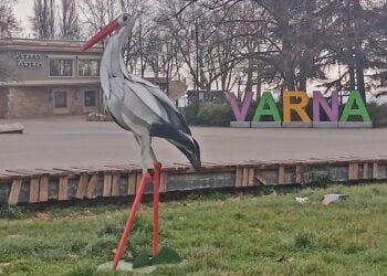 Варна посреща Баба Марта с щъркел, Пижо и Пенда