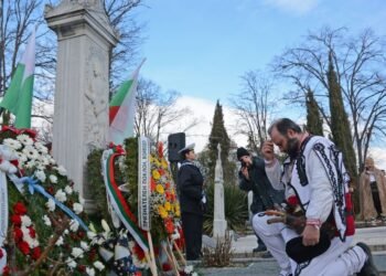 Във Варна почетоха паметта на Капитан Петко Войвода