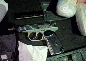 Двама мъже са заловени във Варна с над 2,5 кг. наркотици, оръжия и голяма сума пари (СНИМКИ)